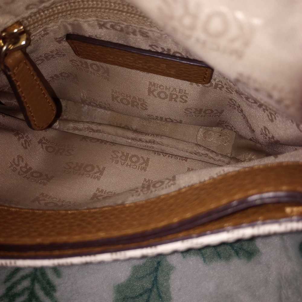 Cute Michael Kors Crossbody Purse and Coin/Card P… - image 4