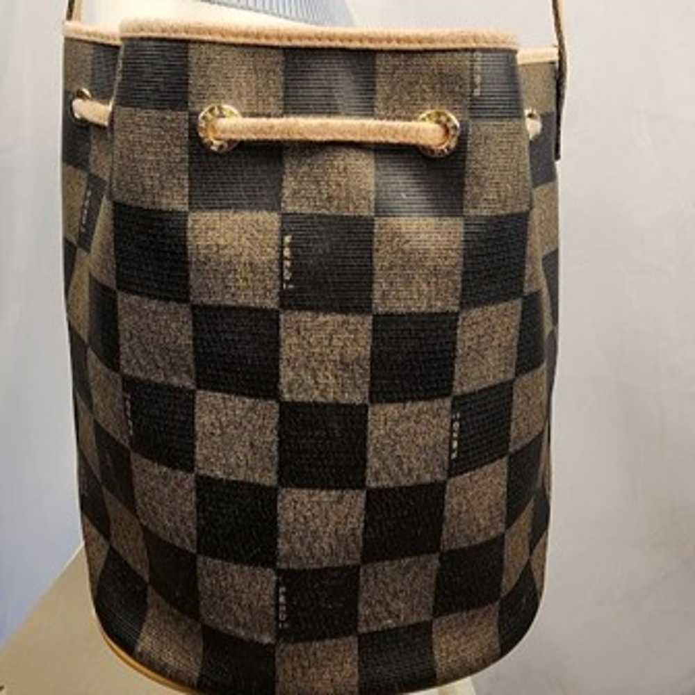 Brown/Tan Checkered Shoulder or Crossbody Bucket … - image 10