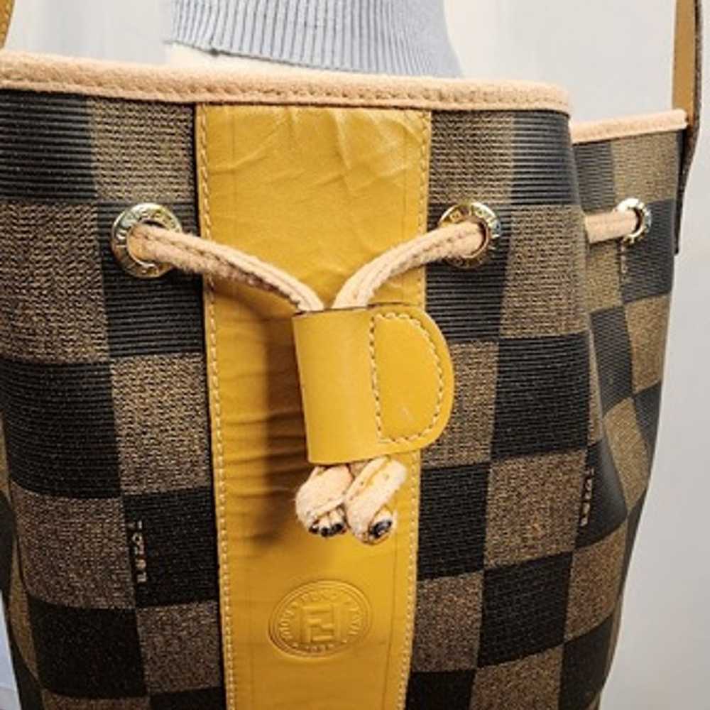 Brown/Tan Checkered Shoulder or Crossbody Bucket … - image 7