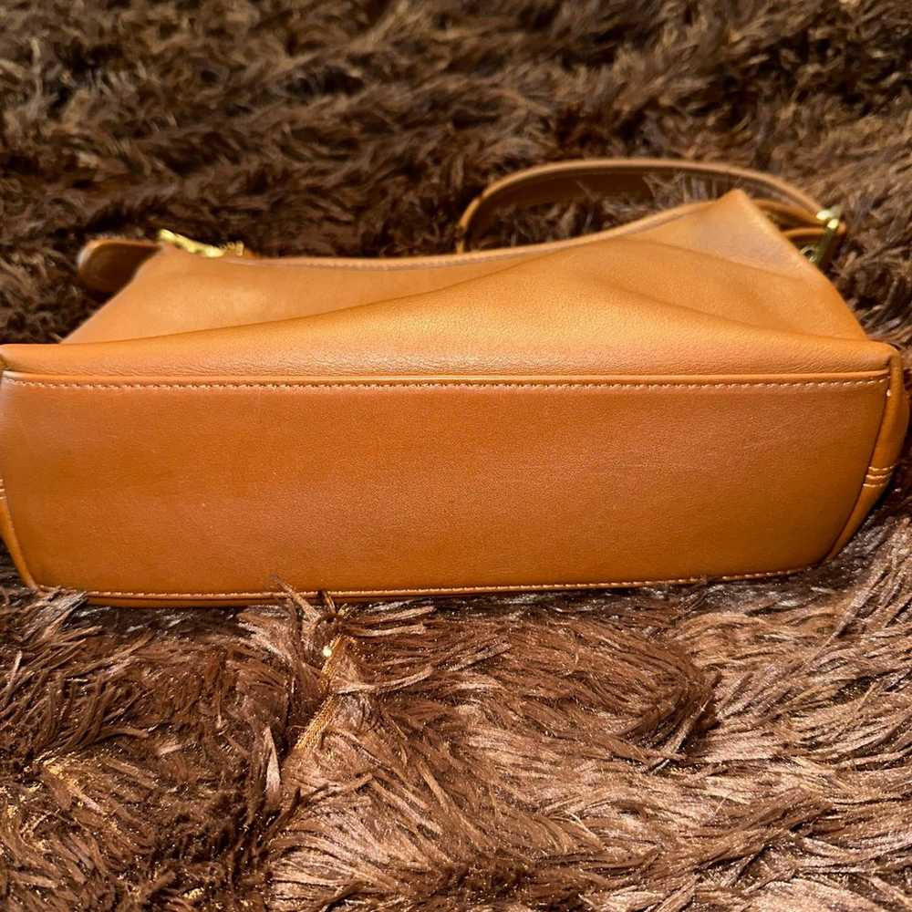 Authentic vintage Coach 9059 in vicuña - image 9