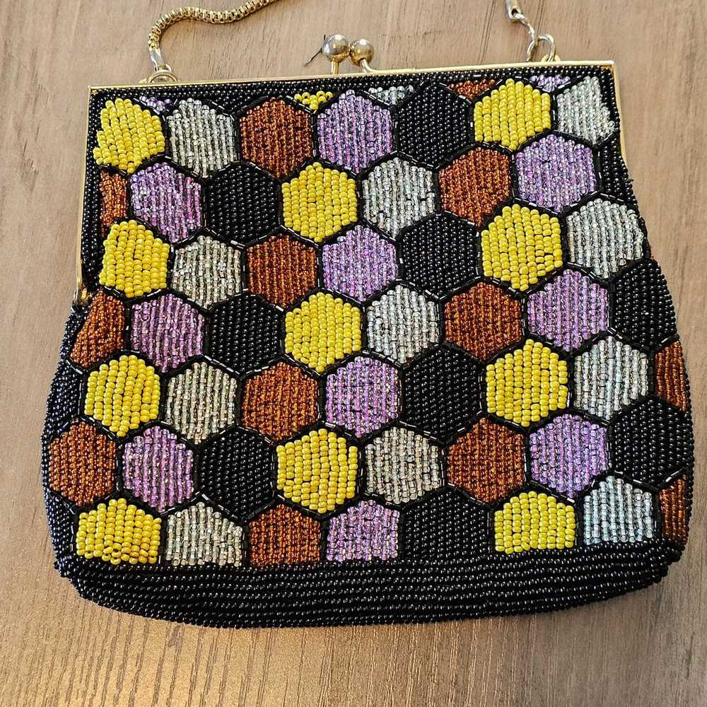 Vintage Hand Beaded Honeycomb Pattern Kisslock Pu… - image 2