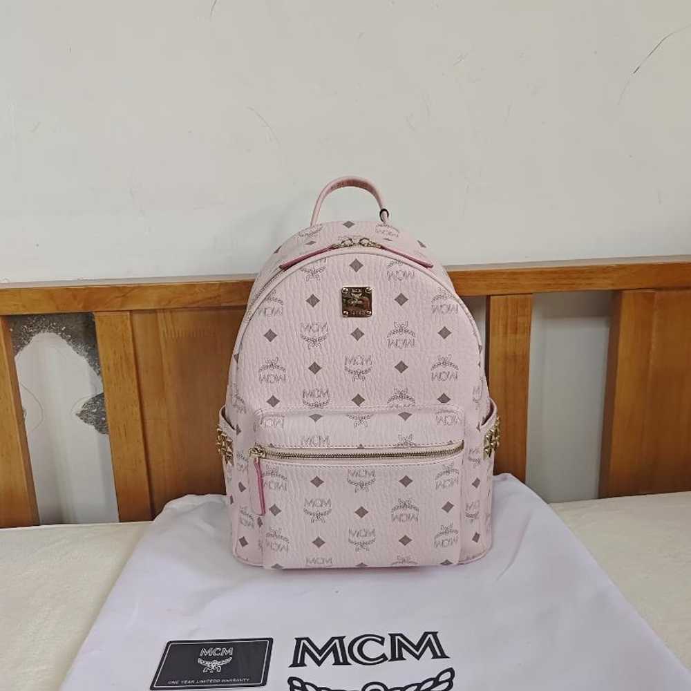 Backpack in pink - image 2