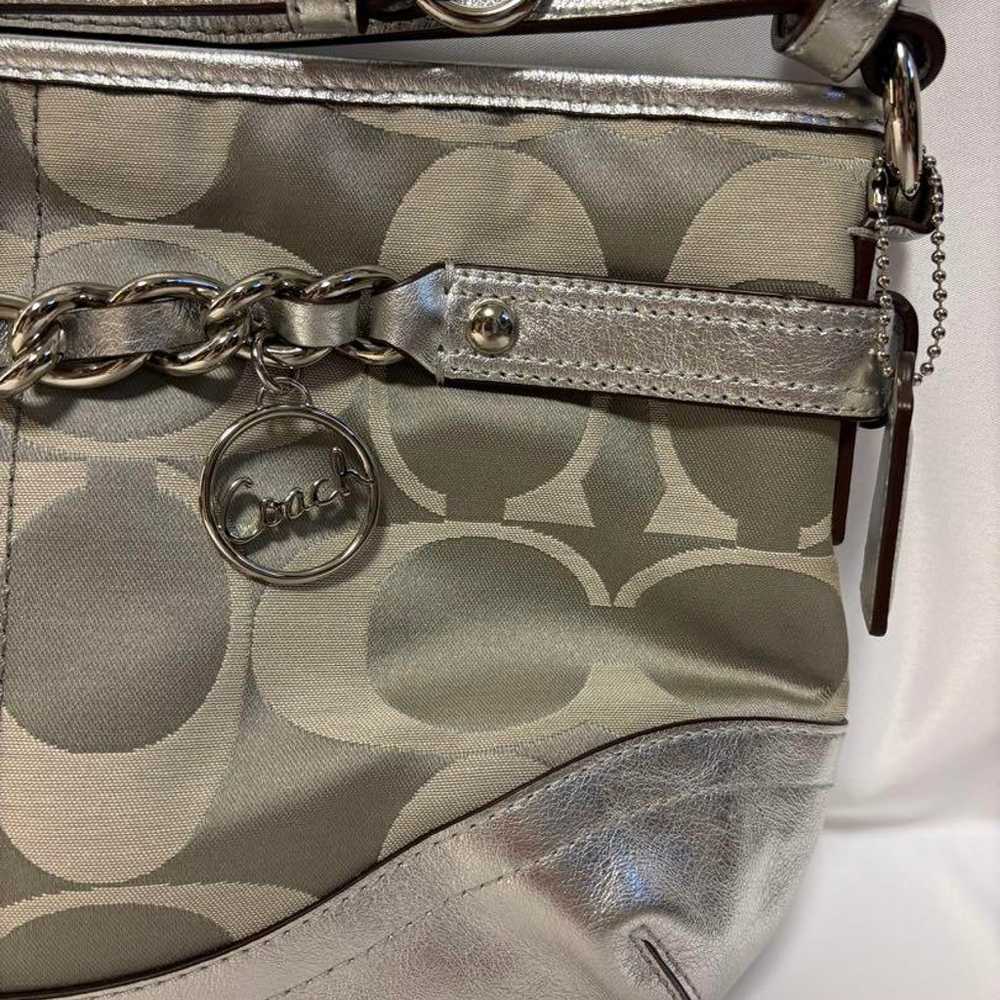 [Rare] COACH Shoulder Bag Handbag Silver Signatur… - image 3