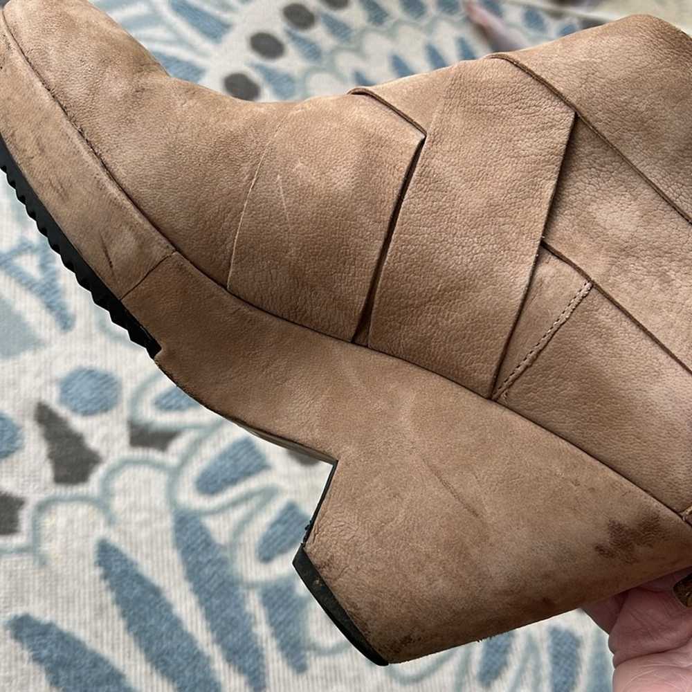 Eileen Fisher Dream Tan Suede Booties Size 8.5 - image 11