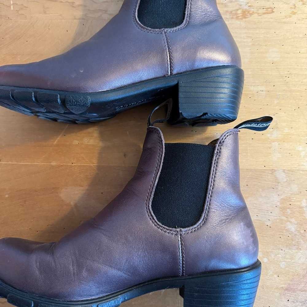 Blundstone heeled Chelsea boots - image 6