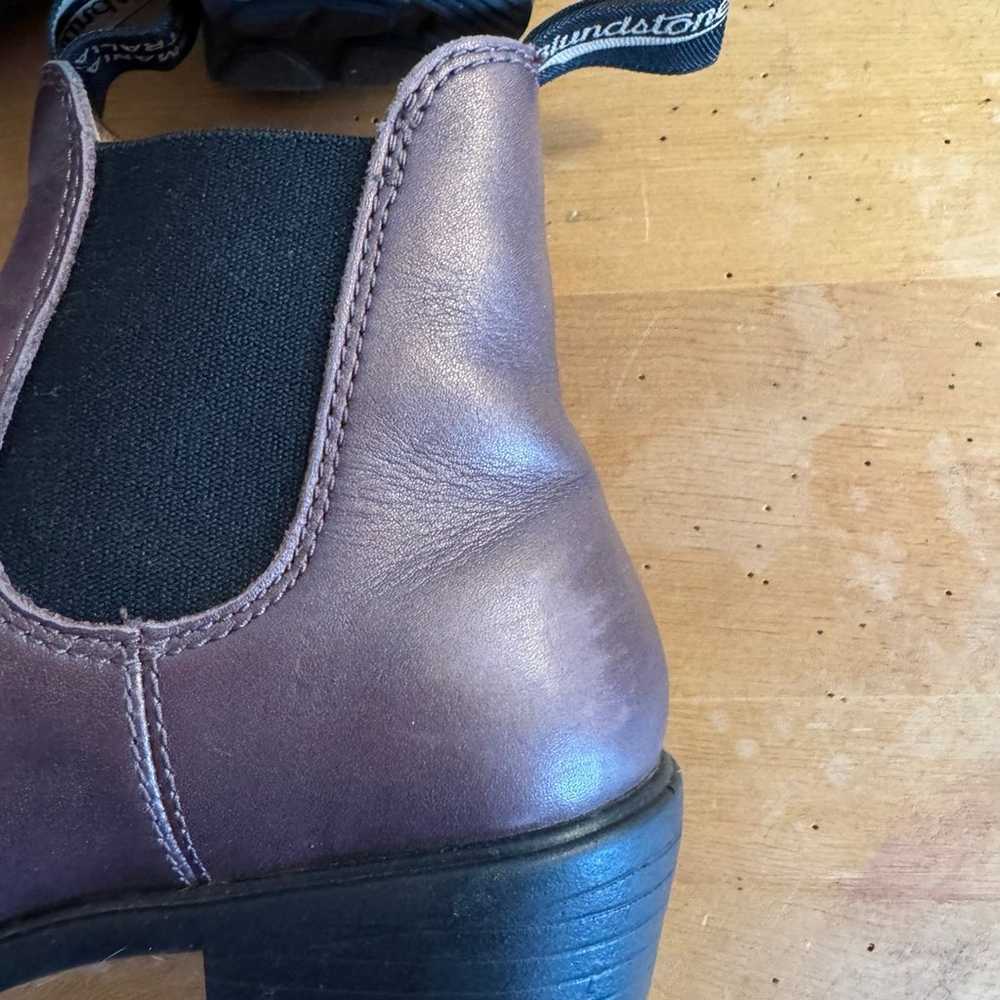 Blundstone heeled Chelsea boots - image 7