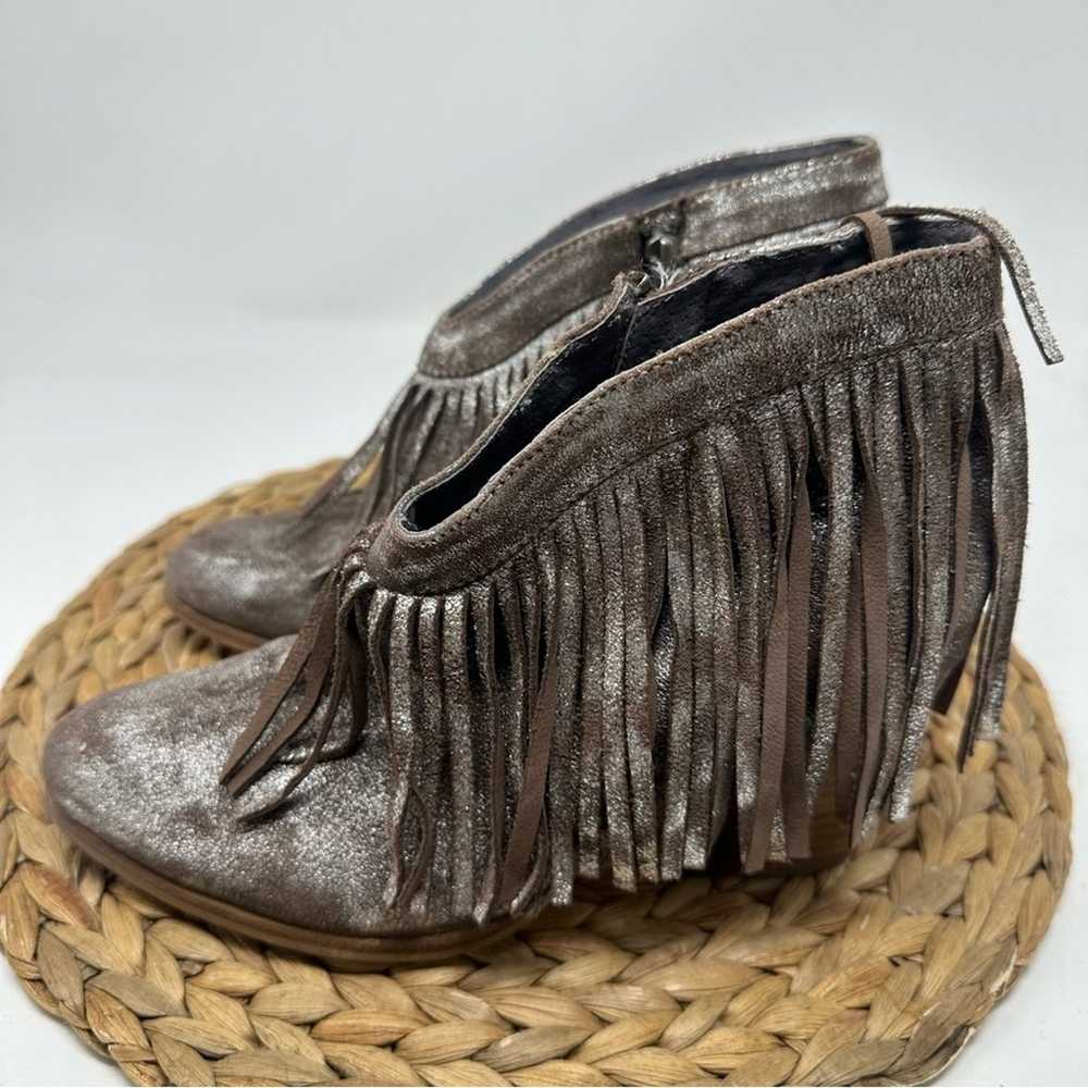 Ariat Unbridled Layla Fringed Beige Bootie Metall… - image 4