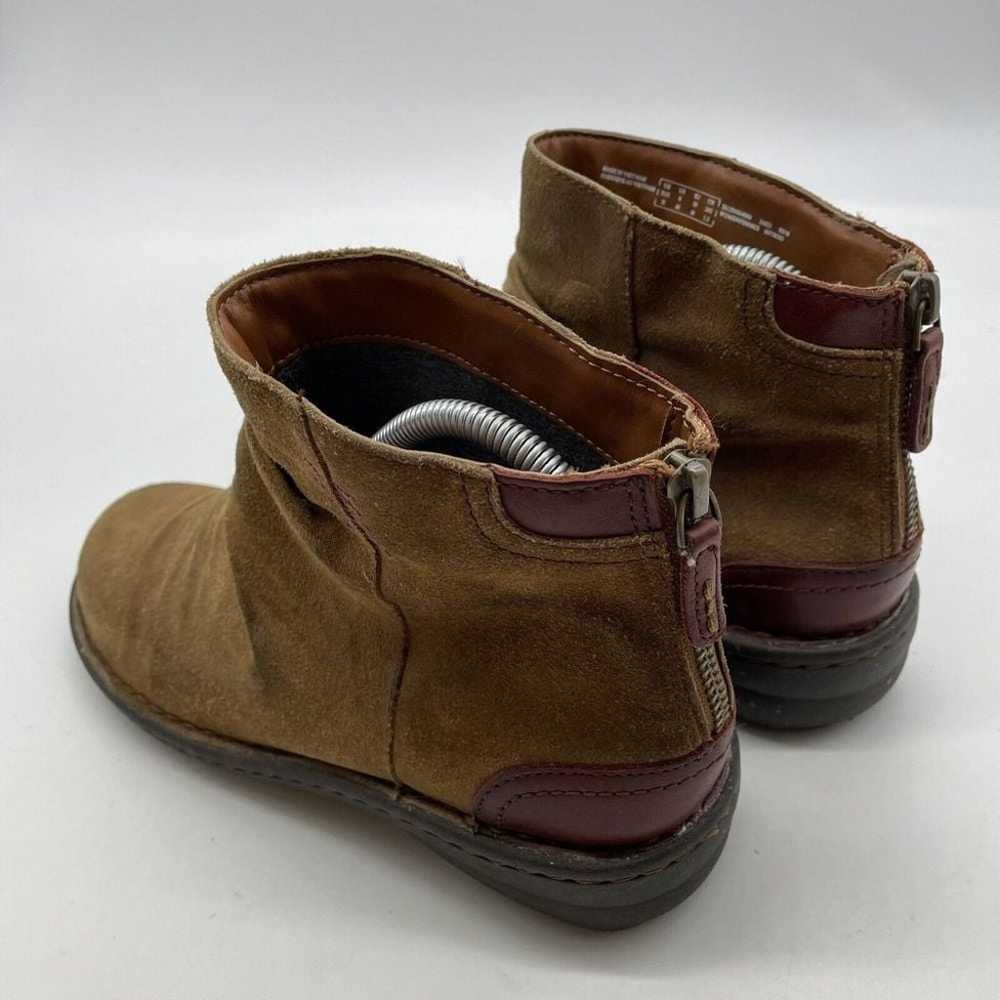 Clarks Slouch Booties Suede Womens Size 8  Brown … - image 4