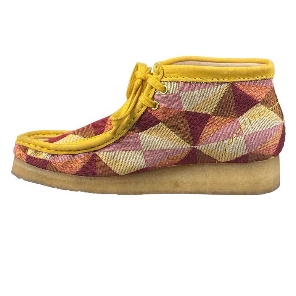 Clarks Women’s Wallabee Yellow Jacquard Lace Up B… - image 2