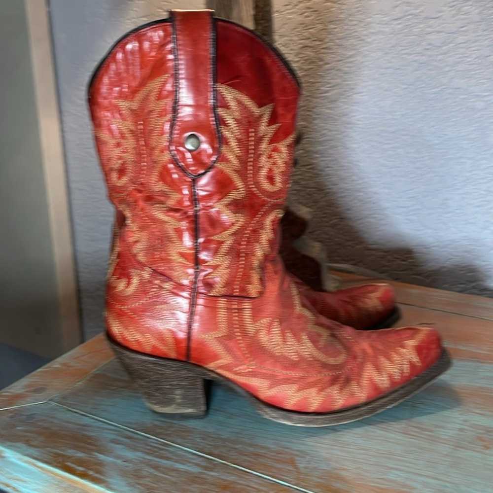 Red corral cowgirl boots - image 10