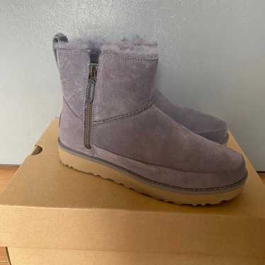 UGG Classic Zip Mini