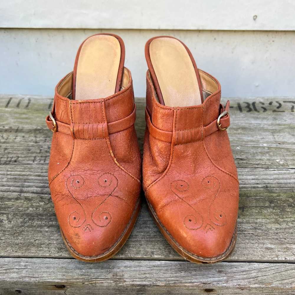 Vintage 70s 80s cognac heeled mules - image 4