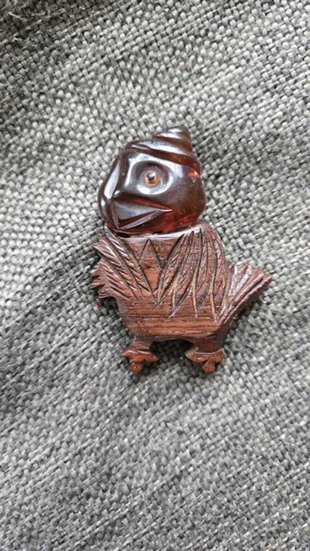 Vintage Lucite Amber MR. BIRD Wooden Figural Styl… - image 3