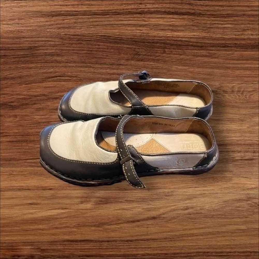 Born Womens Brown And Cream Round Toe Buckle Clos… - image 2