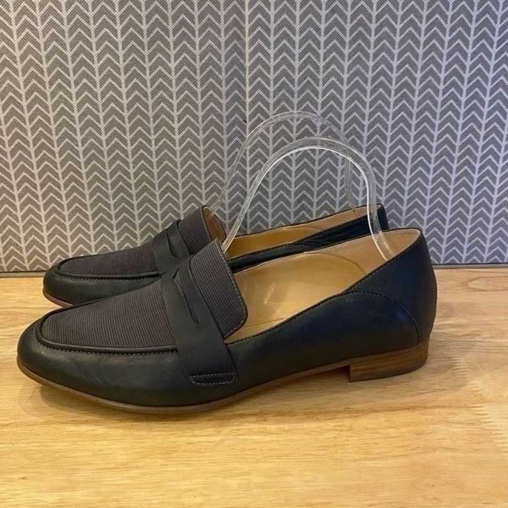 Clarks black leather loafers Sz 9 - image 3