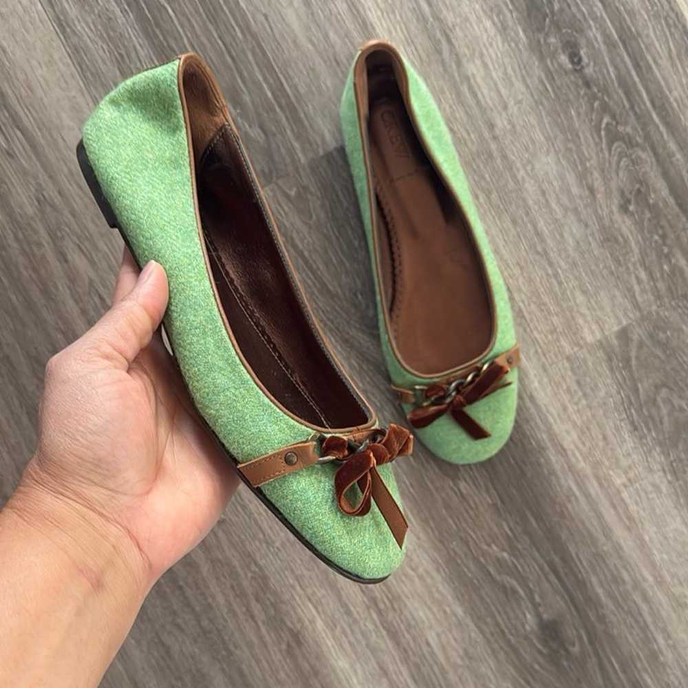 J crew Green Textile Leather  Flats 7.5 Bow Balle… - image 2