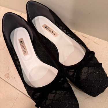 DIANA Black Flat Shoes