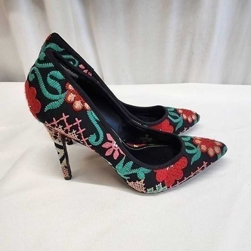 Charles by Charles David Size 9 Addie Black Flora… - image 4