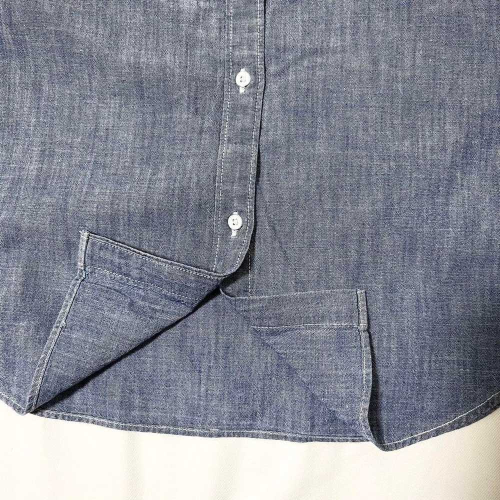 GAP Women's Chambray Shirt Denim Shirt Plain Made… - image 5