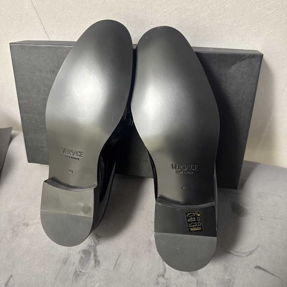 Versace New Versace Greca PATENT Leather Slippers… - image 5