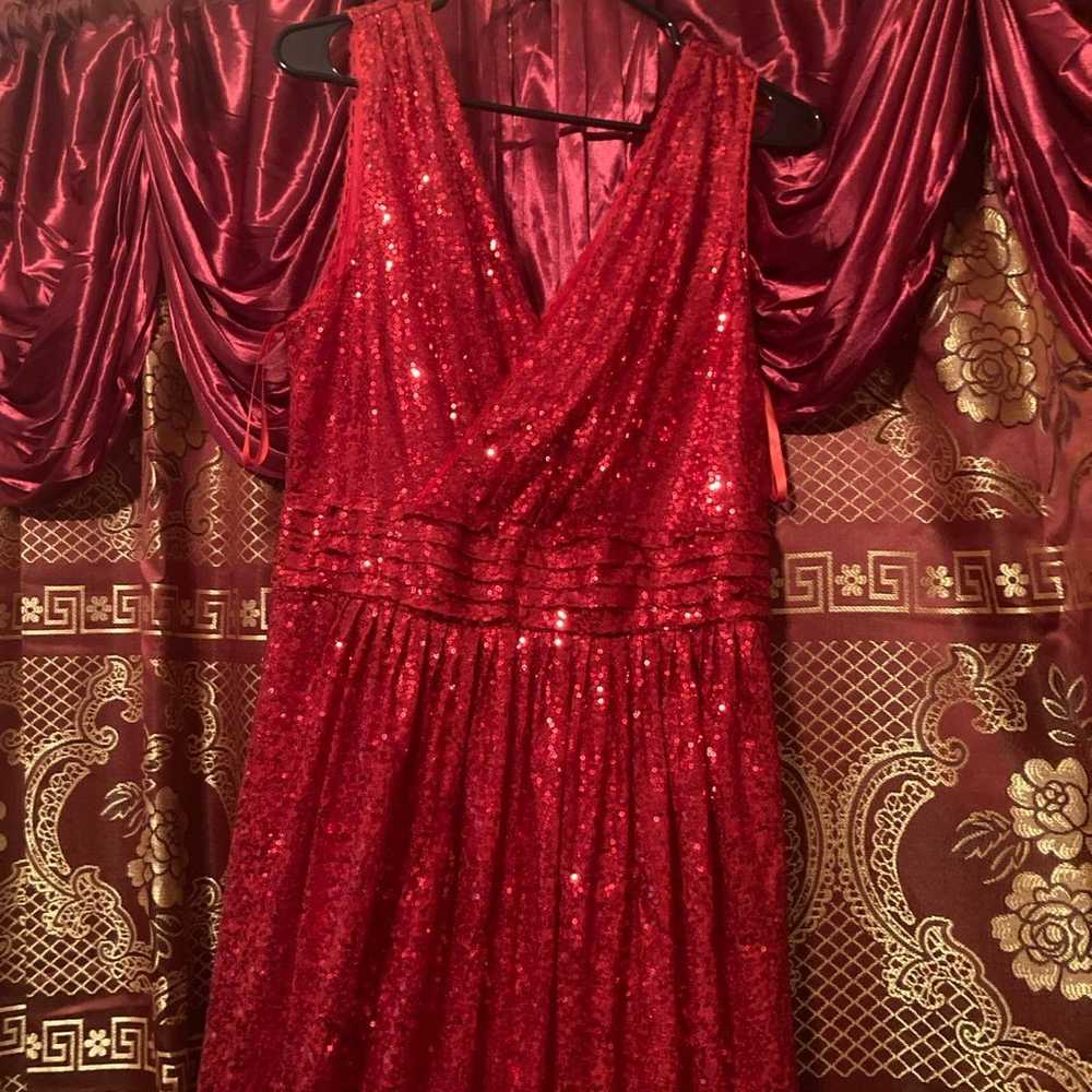 Sparkly red cocktail dress - image 2