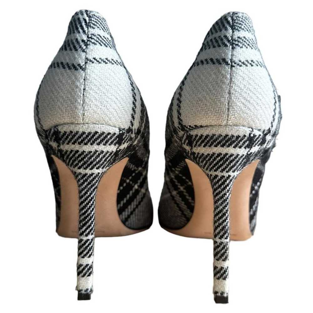 Manolo Blahnik Cloth heels - image 5