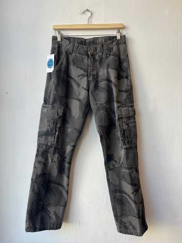 Y2K Wrangler Camo Cargo Pants 30"