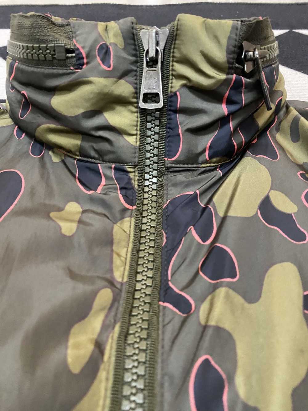 Moncler The camouflage 'Capbreton' lightweight ja… - image 4