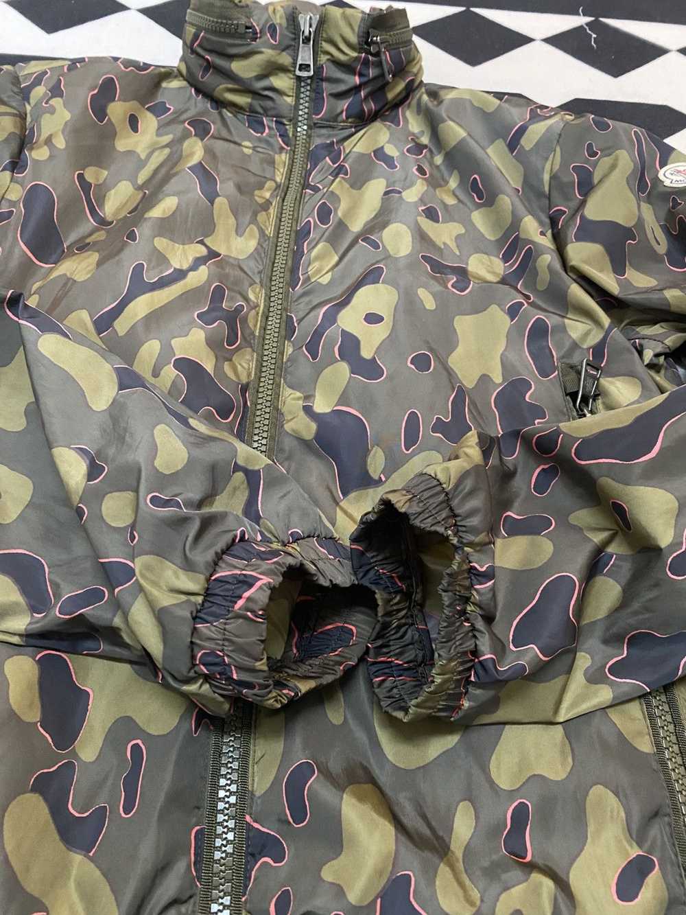 Moncler The camouflage 'Capbreton' lightweight ja… - image 8