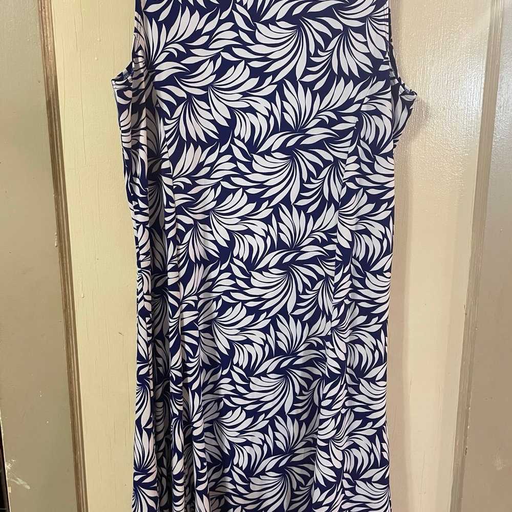 Susan Graver Soft and Flowy Sleeveless Print Dres… - image 4