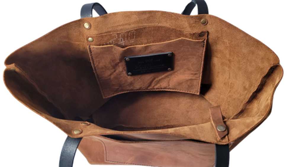 Portland Leather Large Cocoa Tote - image 4