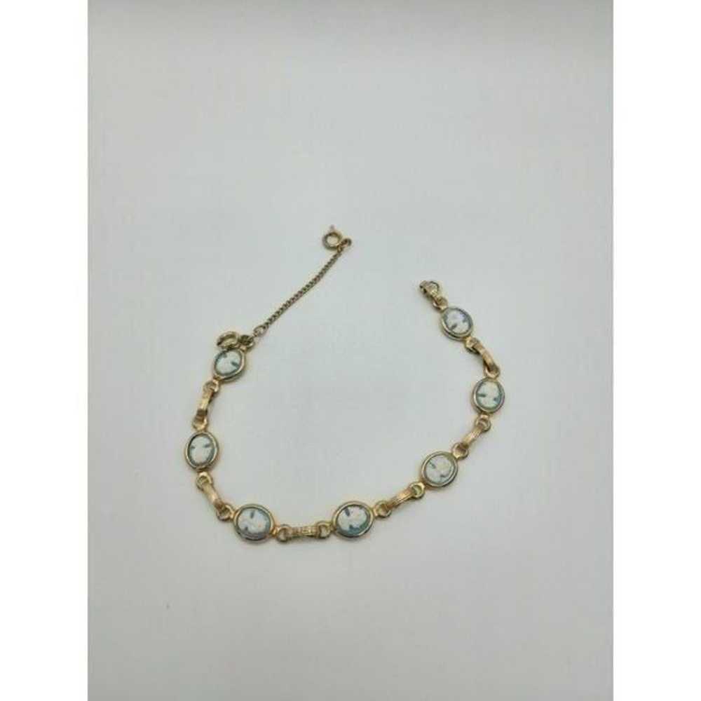 Vintage gold cameo bracelet - image 1