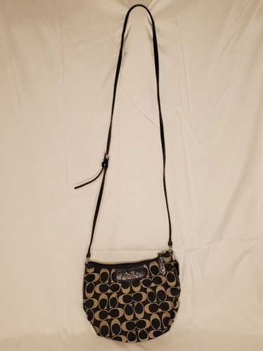 【超美品】Coach Mini Signature Small Hobo Coach Beige Off White Signature Mini Shoulder Bag Hobo K05K