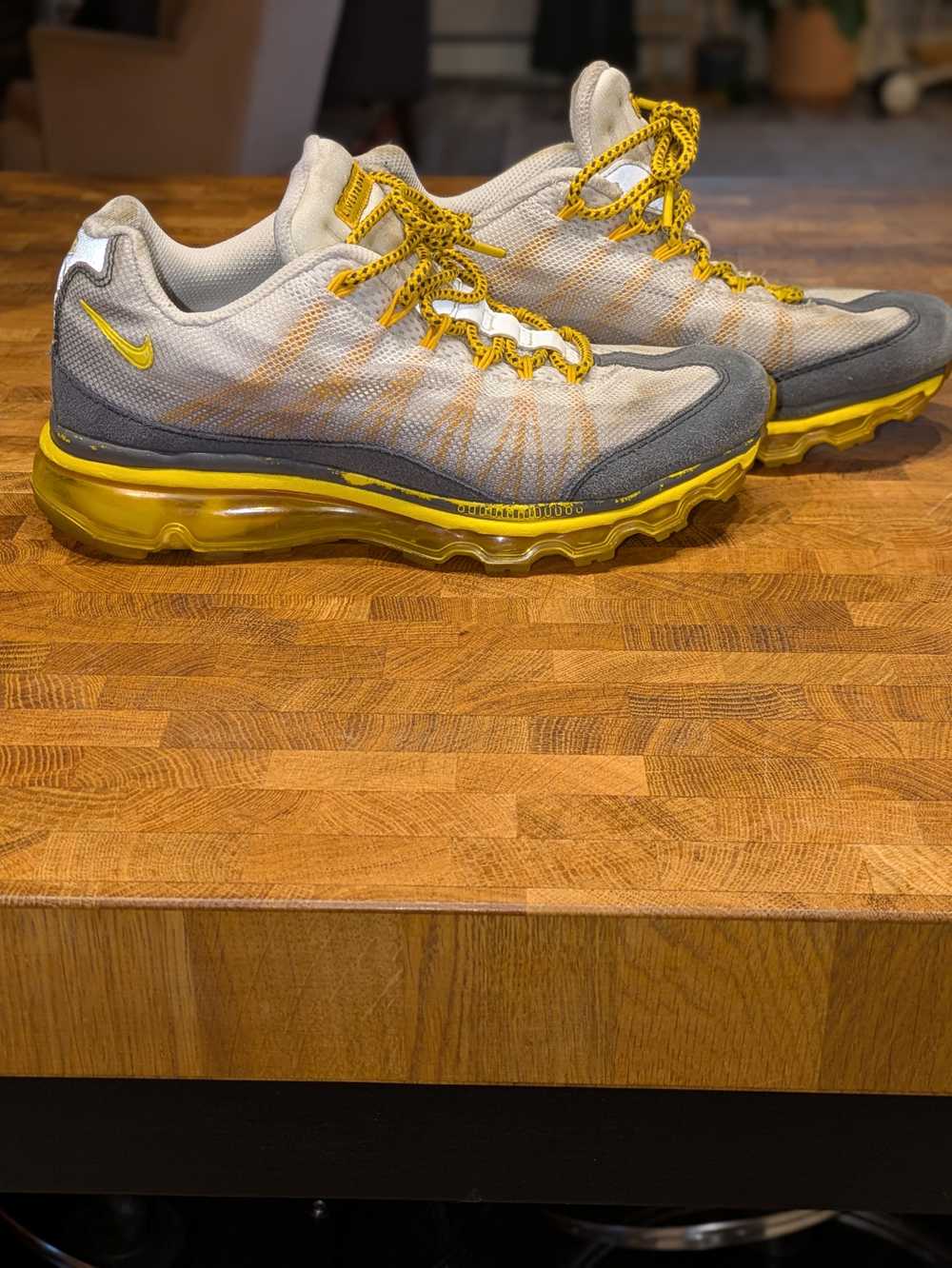 Nike Nike Air Max 95 Livestrong - image 1