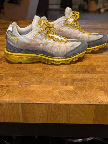 Nike Nike Air Max 95 Livestrong