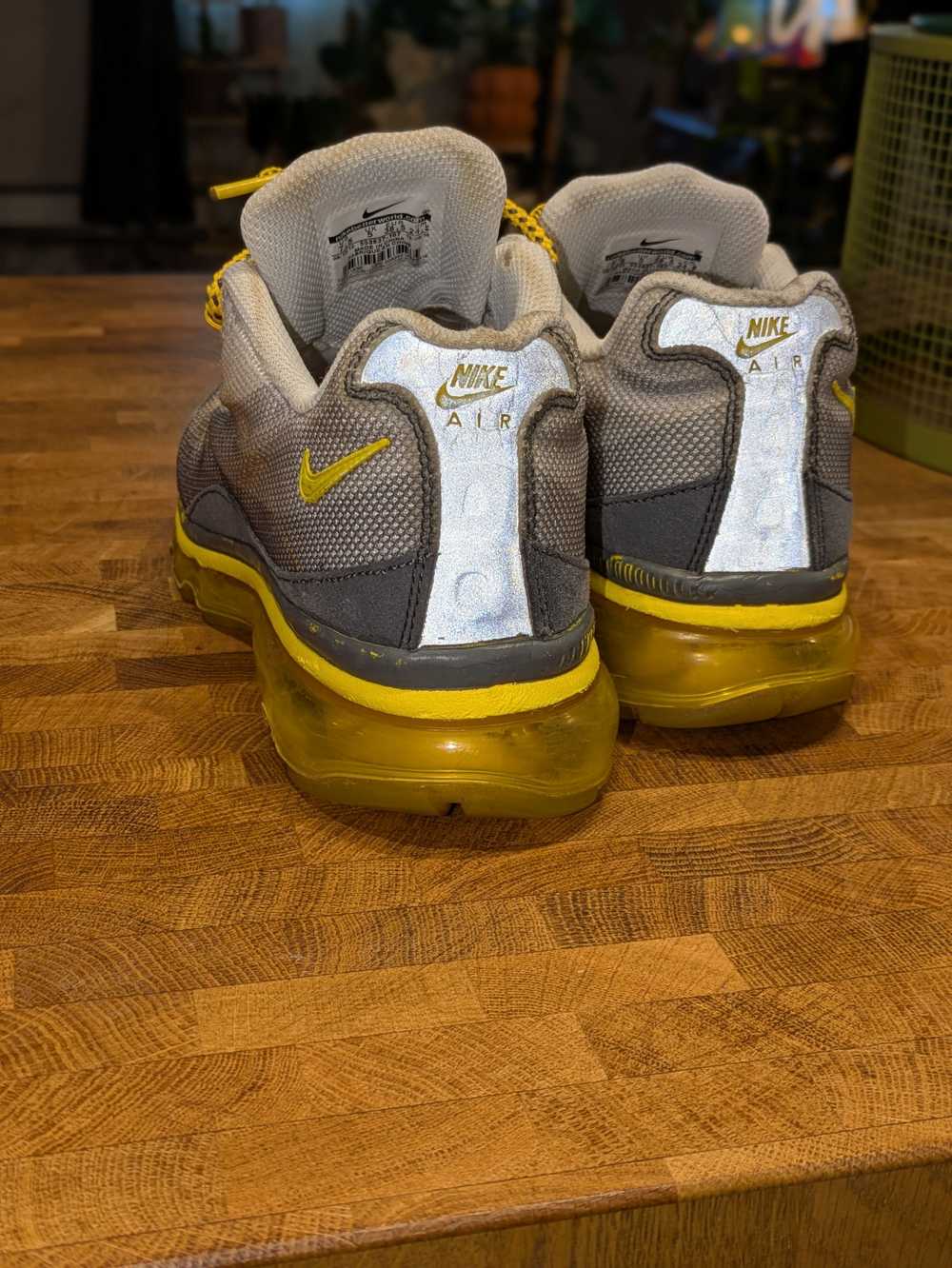 Nike Nike Air Max 95 Livestrong - image 6