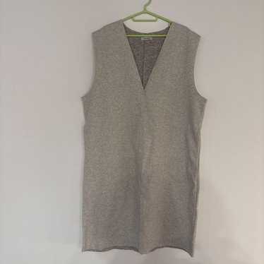 Sleeveless Gray V-Neck Dress 3L - image 1