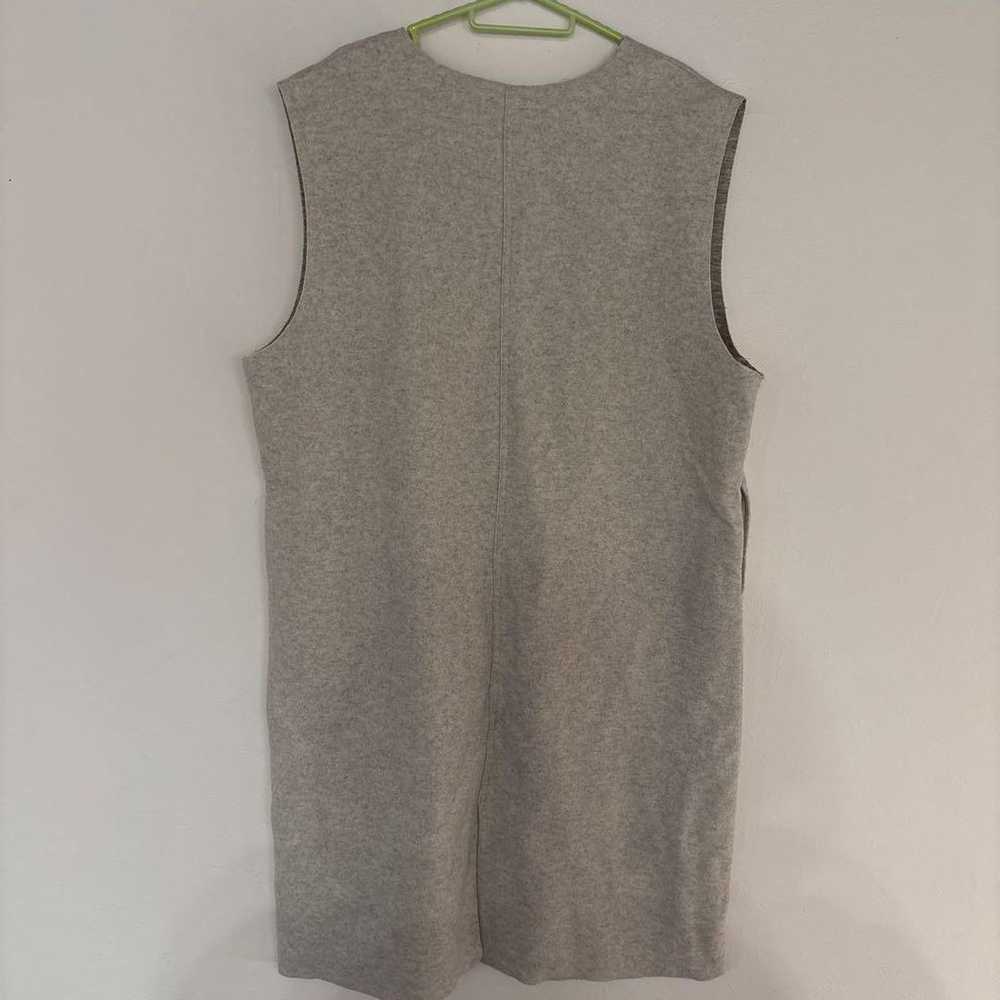 Sleeveless Gray V-Neck Dress 3L - image 2