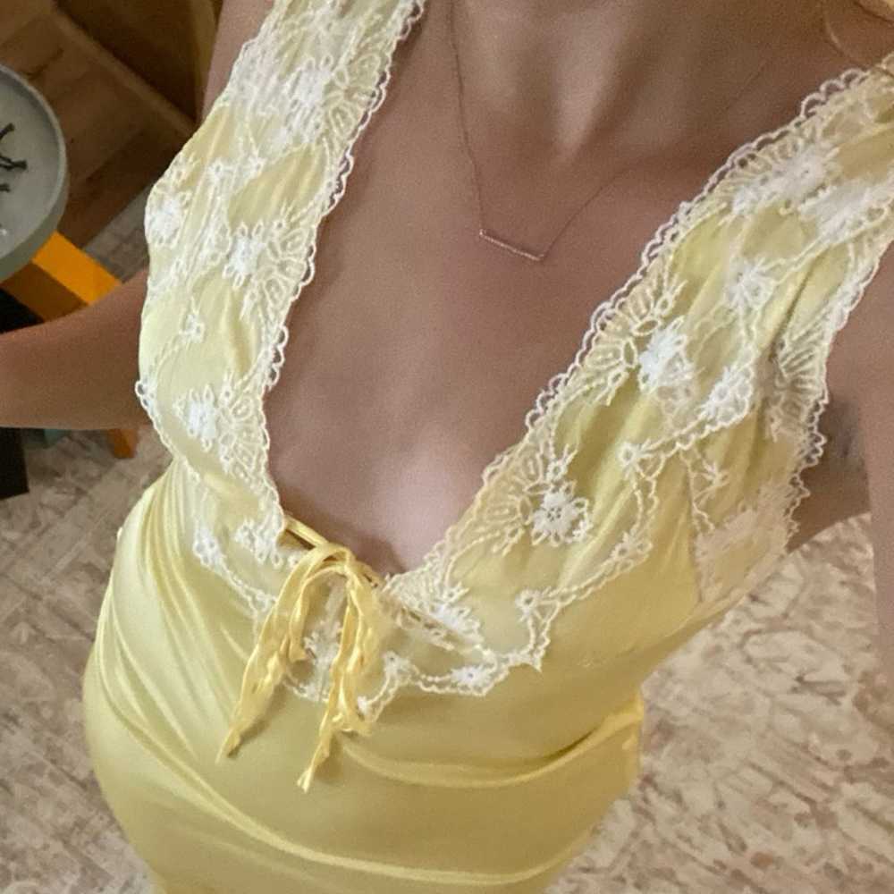 Yellow Dress with Lace - image 5