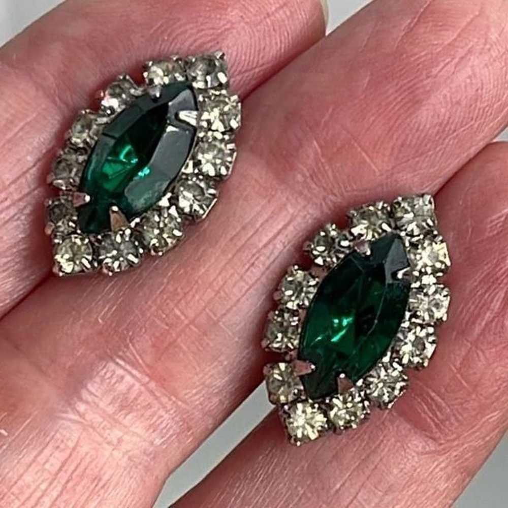 Vintage  Diamond rhinestones green and crystal co… - image 4