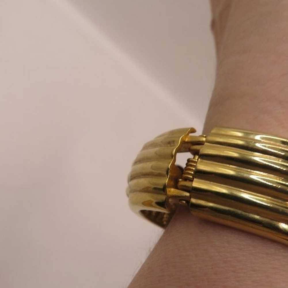 Vintage Elephant Bracelet Gold Tone - image 9