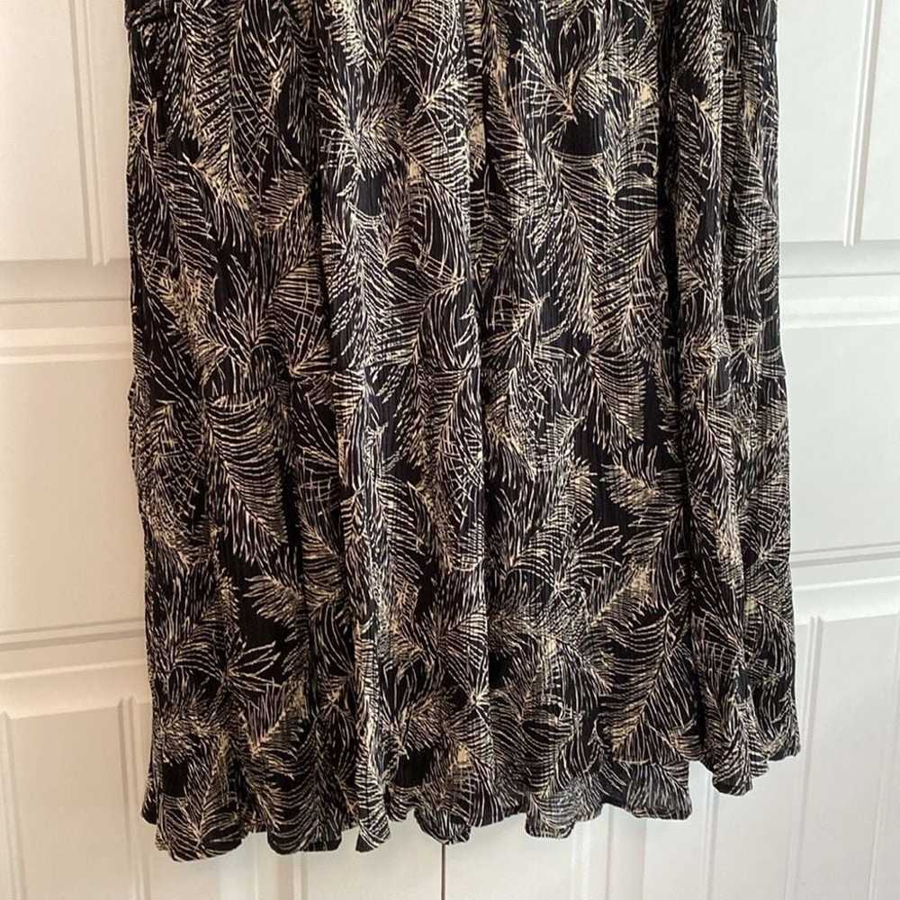 Easel Leaf Print Ruffle Maxi Black Women's Size S… - image 3