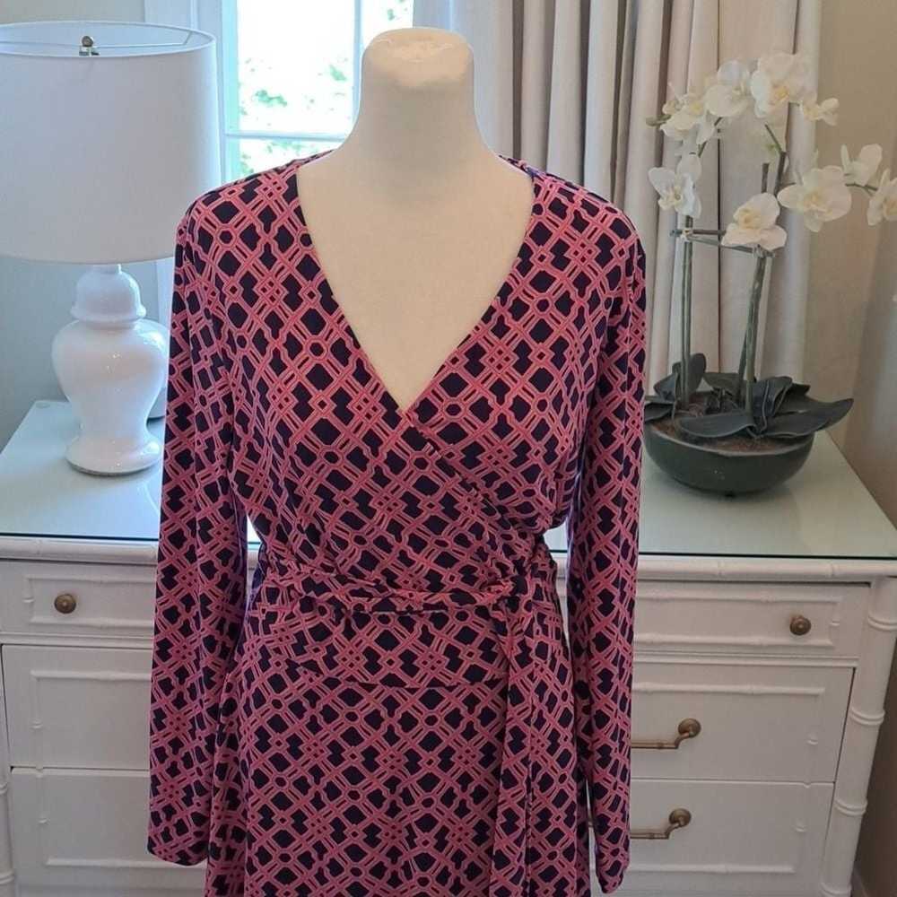 Vineyard Vines Womens Pink/Navy Print V Neck Wrap… - image 2