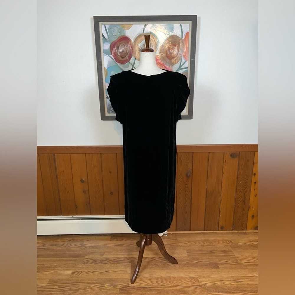 Gorgeous Halston Ruched Sleeve Black Velvet Dress! - image 2