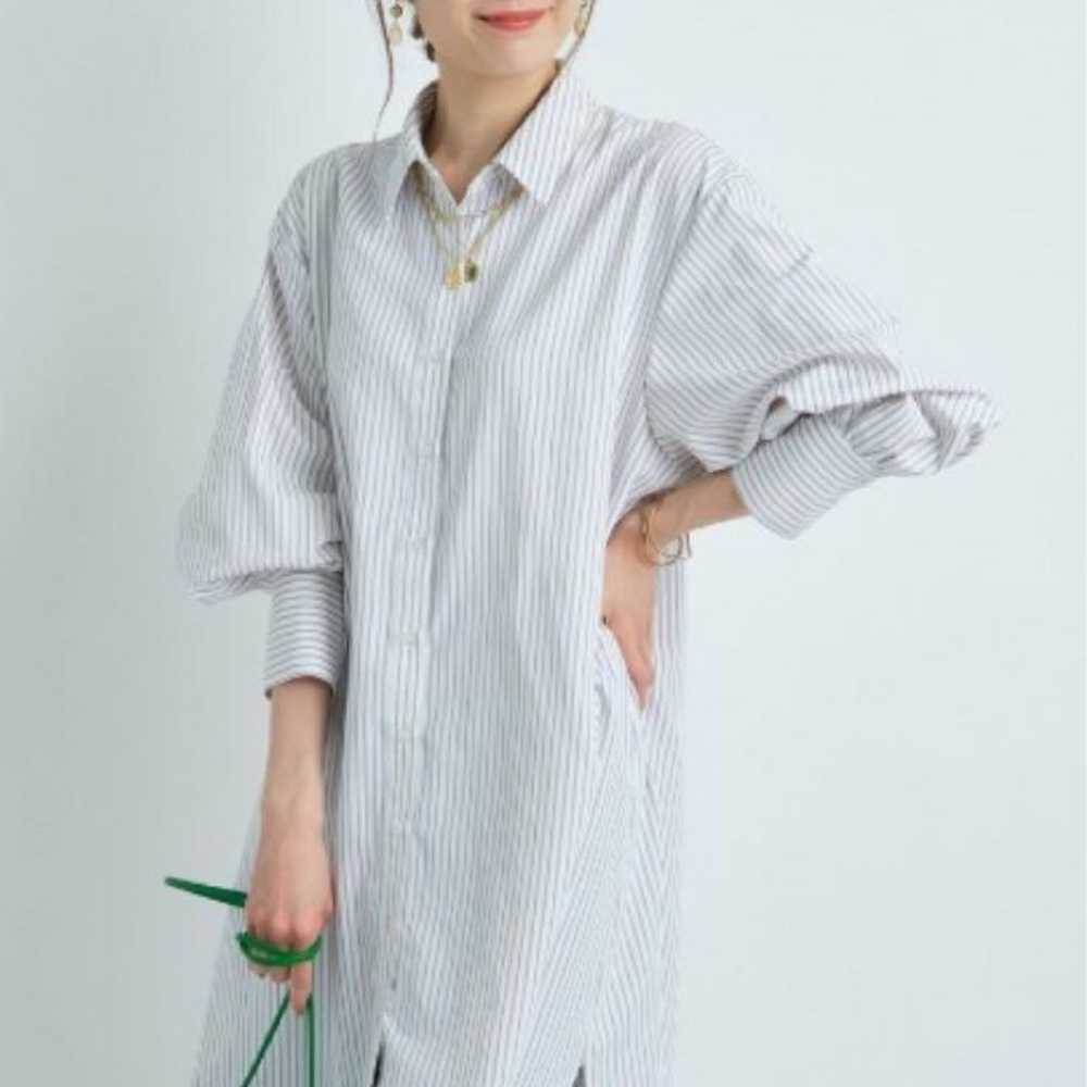 Apuweiser-riche V-neck knit × shirt tunic set - image 3