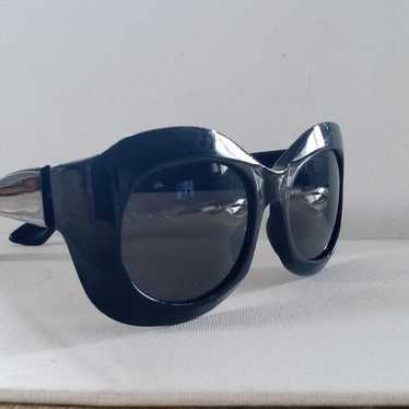 Vintage Black Womens Sunglasses NOS