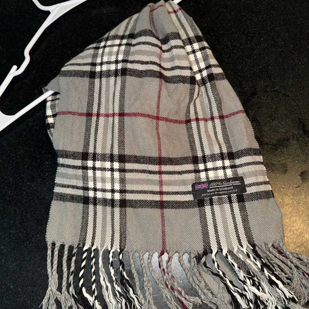 Vintage Scarf  Grey Black White Plaid 100% Cashme… - image 4