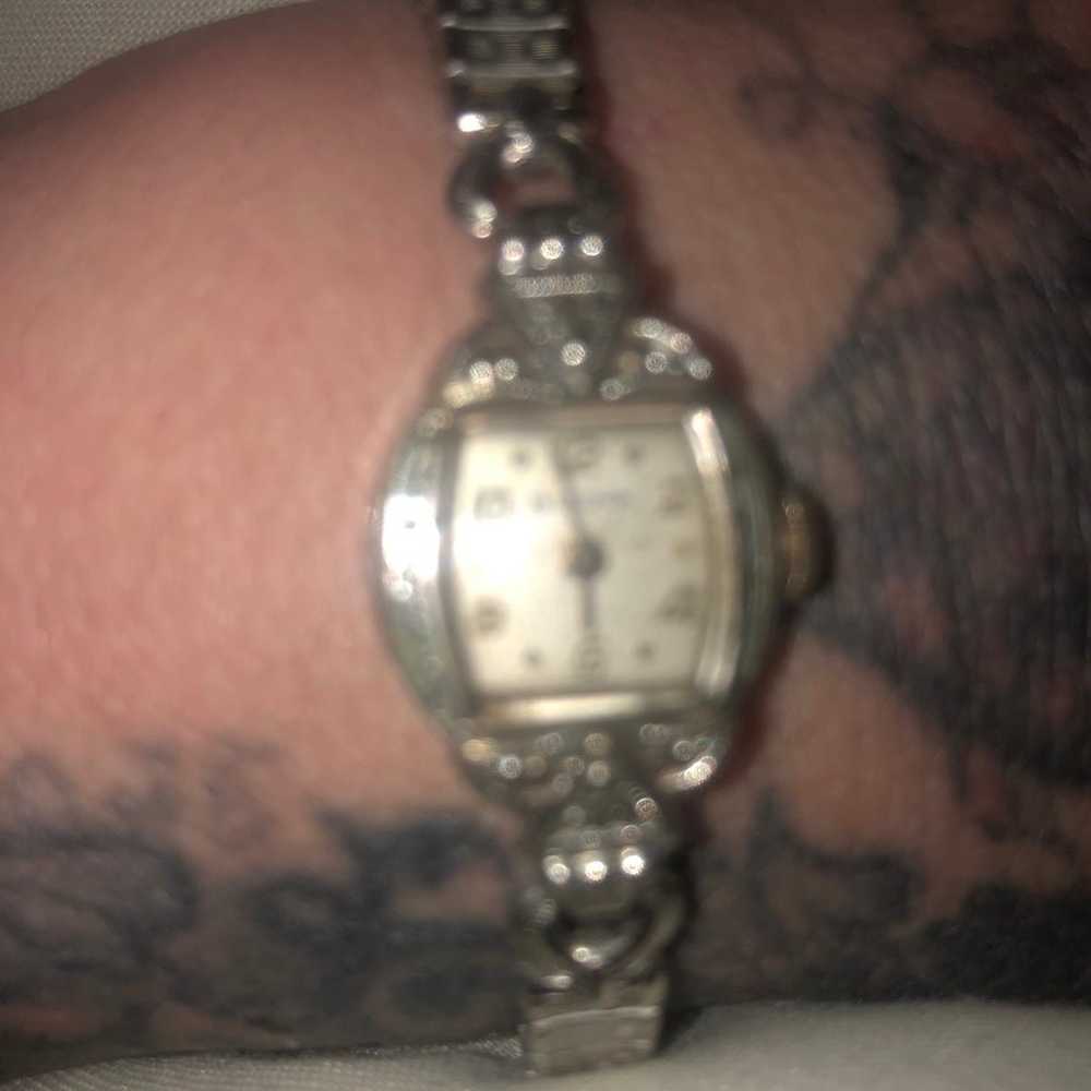 Watch - image 2