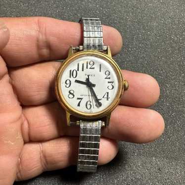 Vintage Timex Womens Classic Wind Up Mechanical Go