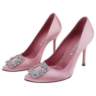 Manolo Blahnik Hangisi cloth heels